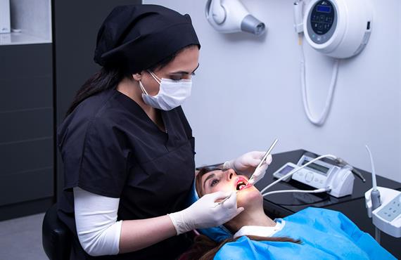 جراحی انتهای ریشه دندان